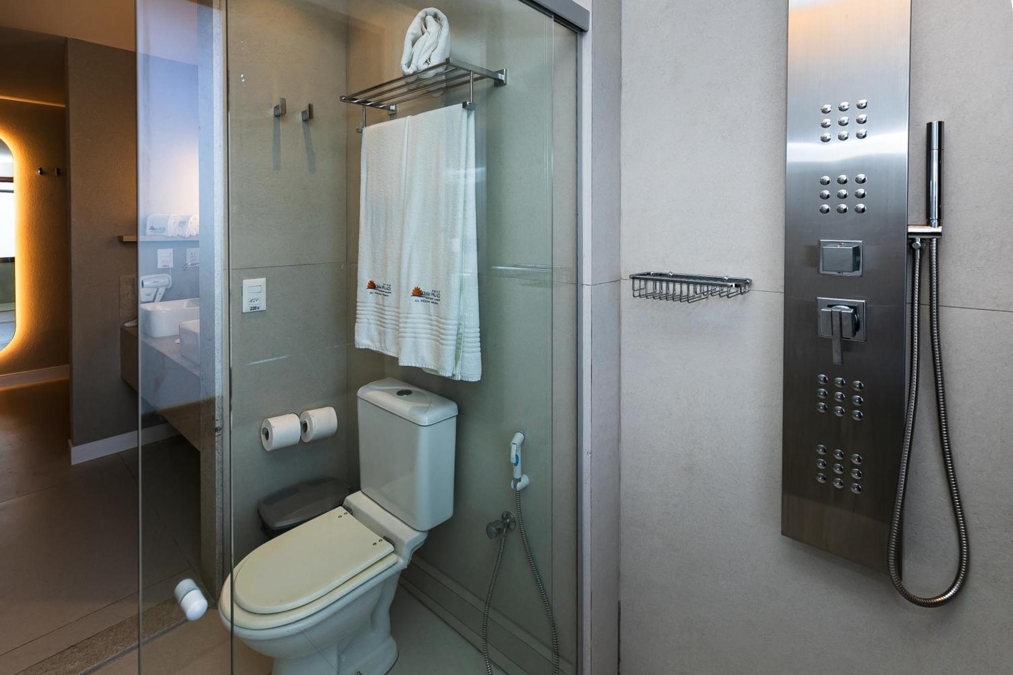 Ocean Palace All Inclusive Premium Натал Экстерьер фото A wet room