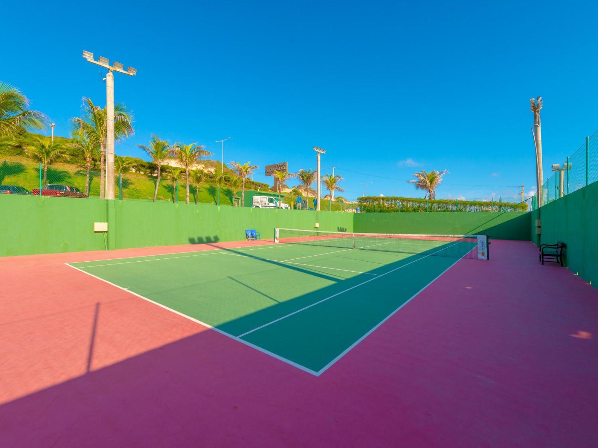 Ocean Palace All Inclusive Premium Натал Экстерьер фото Tennis courts at the Atlantis Paradise Island